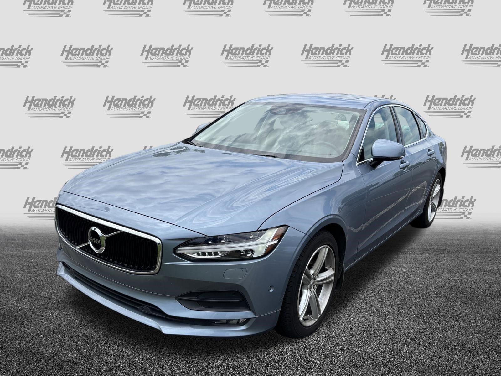 Used 2017 Volvo S90 T5 Momentum w/ Convenience Package FWD image 9
