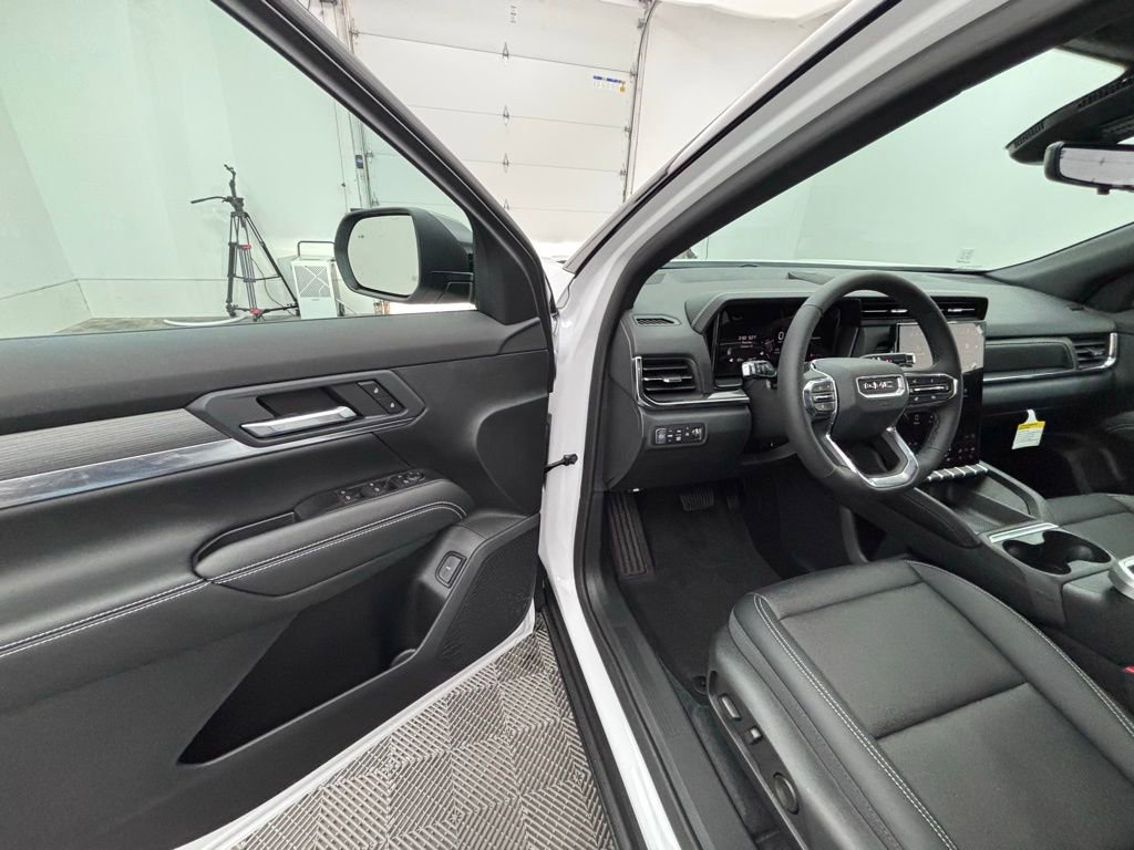 New 2026 GMC Terrain Elevation w/ Elevation Premium Package image 17