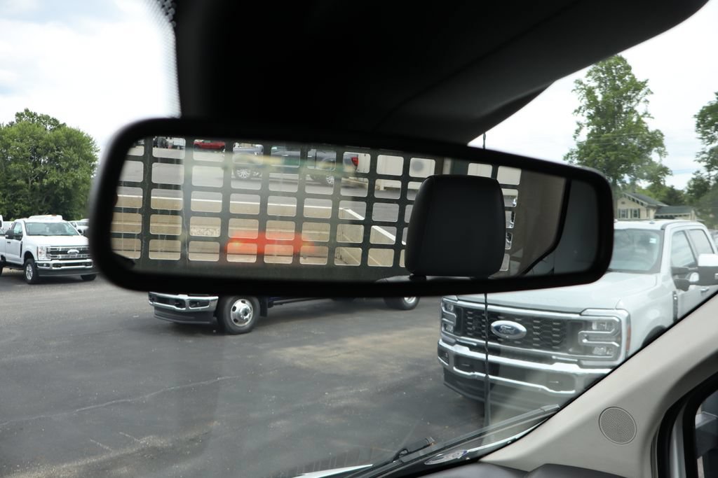 Used 2019 Ford Transit 250 138 RWD image 8