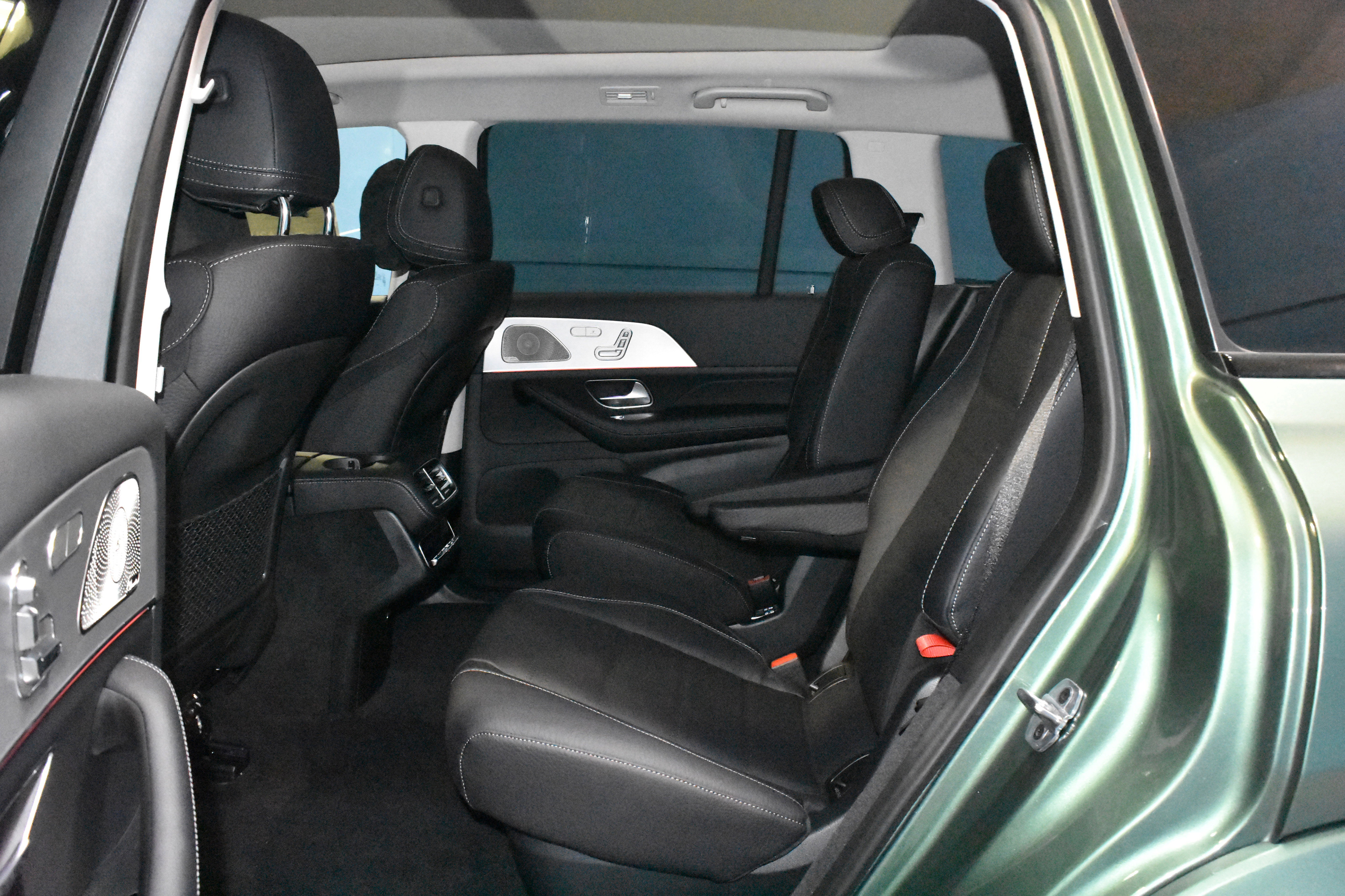 New 2026 Mercedes-Benz GLS 450 4MATIC image 18