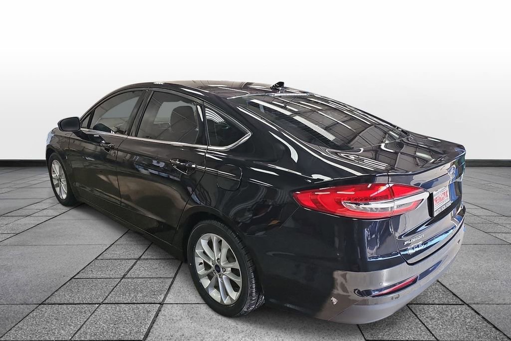 Used 2020 Ford Fusion SE FWD image 7