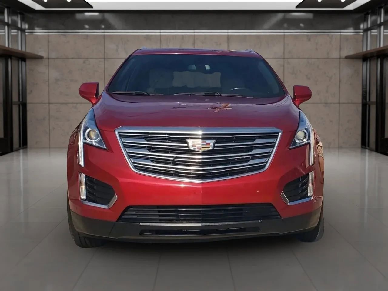 Used 2019 Cadillac XT5 Sport Utility 4D image 5
