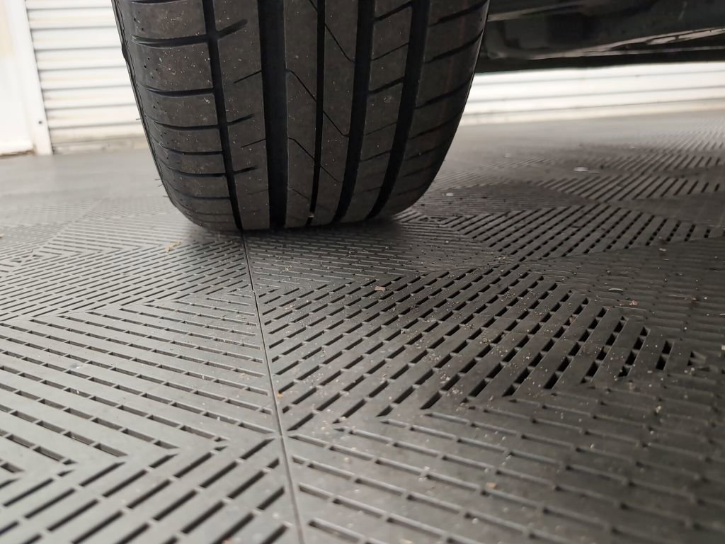 Used 2021 Chevrolet Traverse LT w/ LT Premium Package image 40