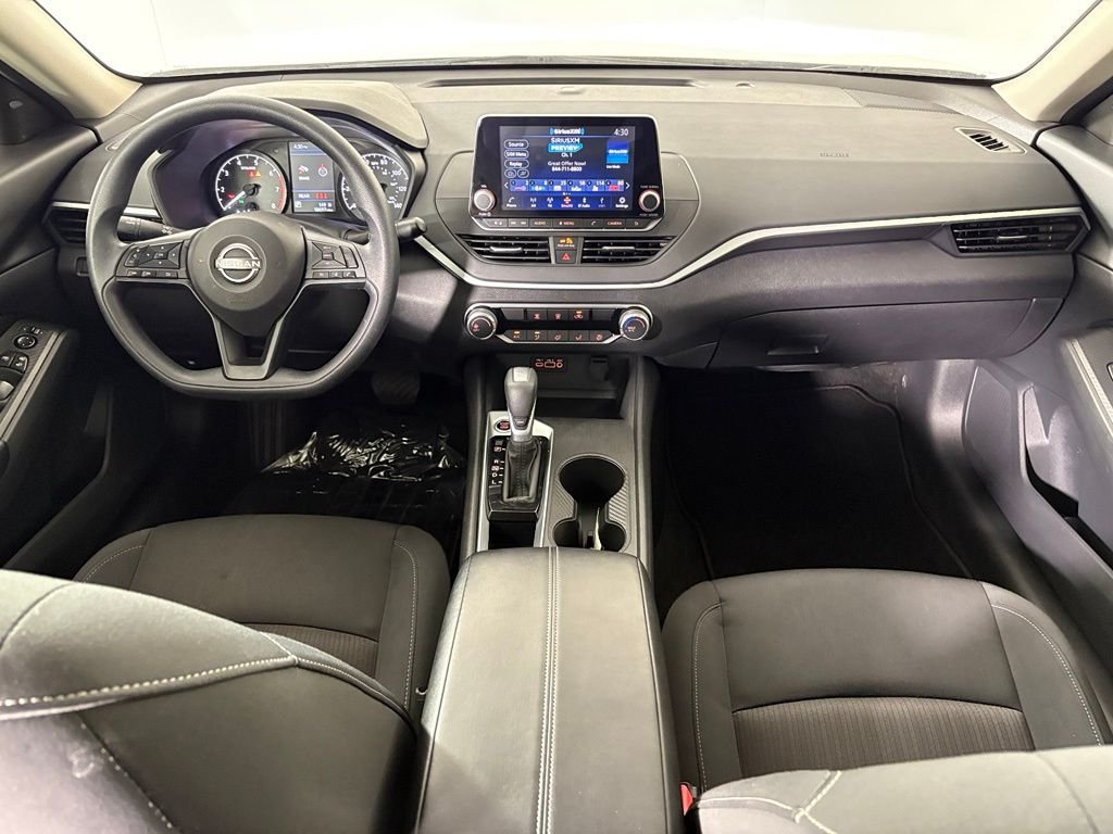 Used 2025 Nissan Altima 2.5 S FWD image 31
