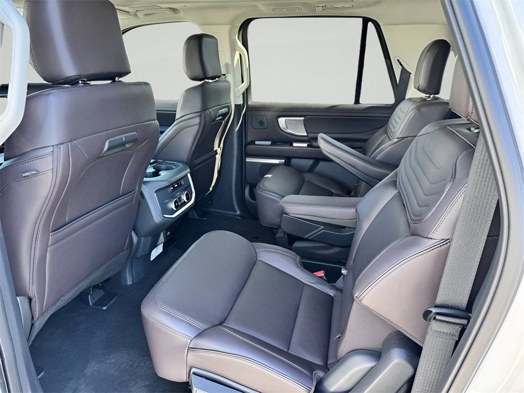 New 2025 Ford Expedition Max Platinum w/ Platinum Ultimate Package image 19