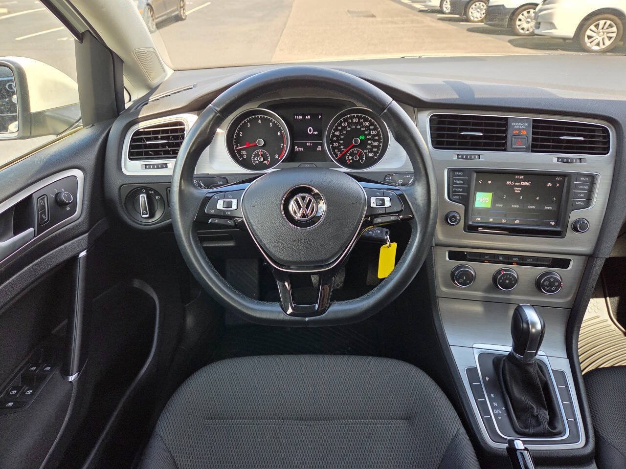 Used 2017 Volkswagen Golf S FWD image 13