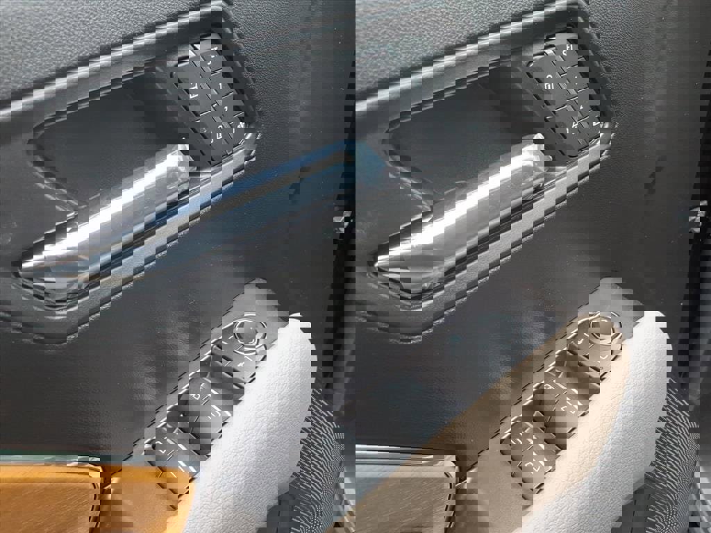 New 2026 GMC Canyon Denali image 14