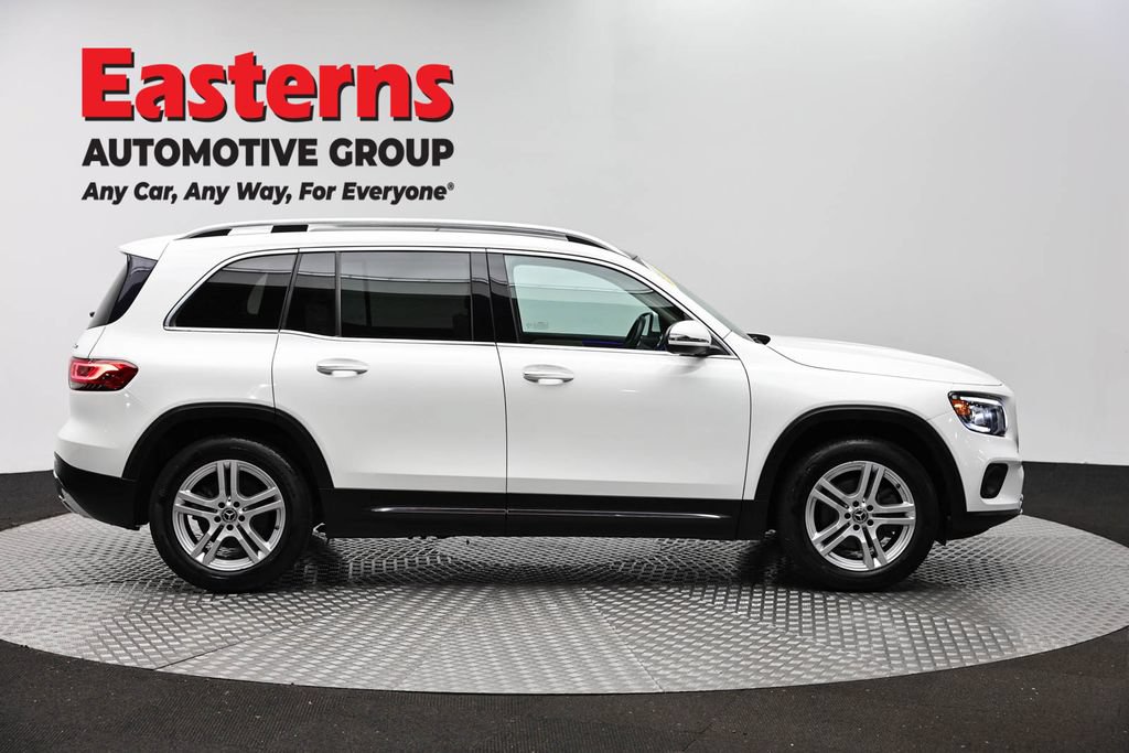 Used 2021 Mercedes-Benz GLB 250 4MATIC image 4