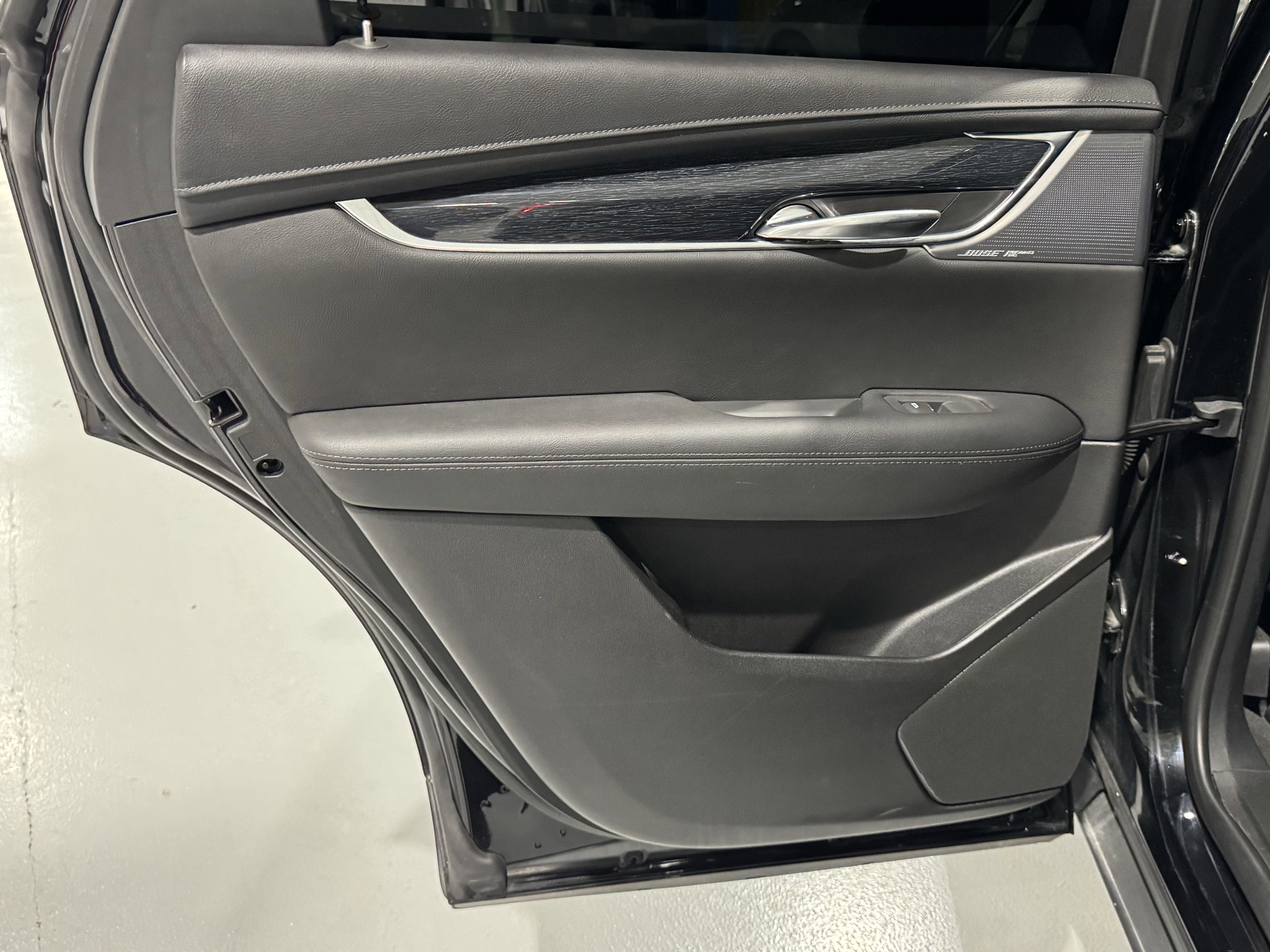 Used 2020 Cadillac XT5 Premium Luxury image 33