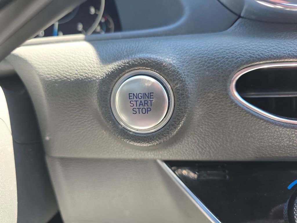 Used 2022 Hyundai Sonata SEL Plus w/ Preferred Accessory Package image 27