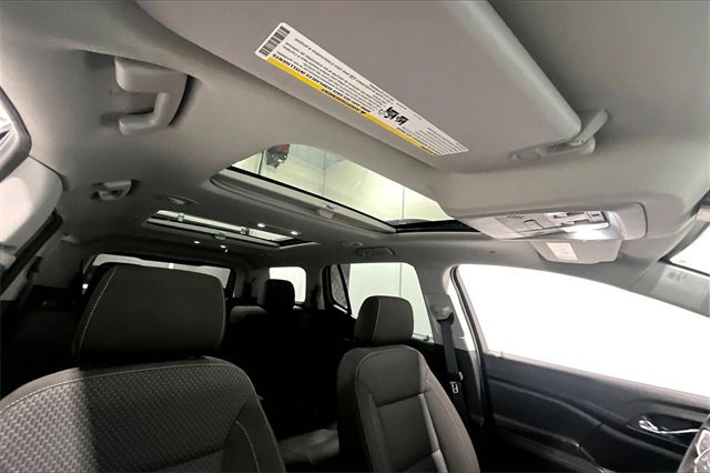 Used 2023 GMC Acadia SLE w/ LPO, Black Accent Package image 29