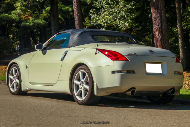 Used 2004 Nissan 350Z Touring RWD image 15