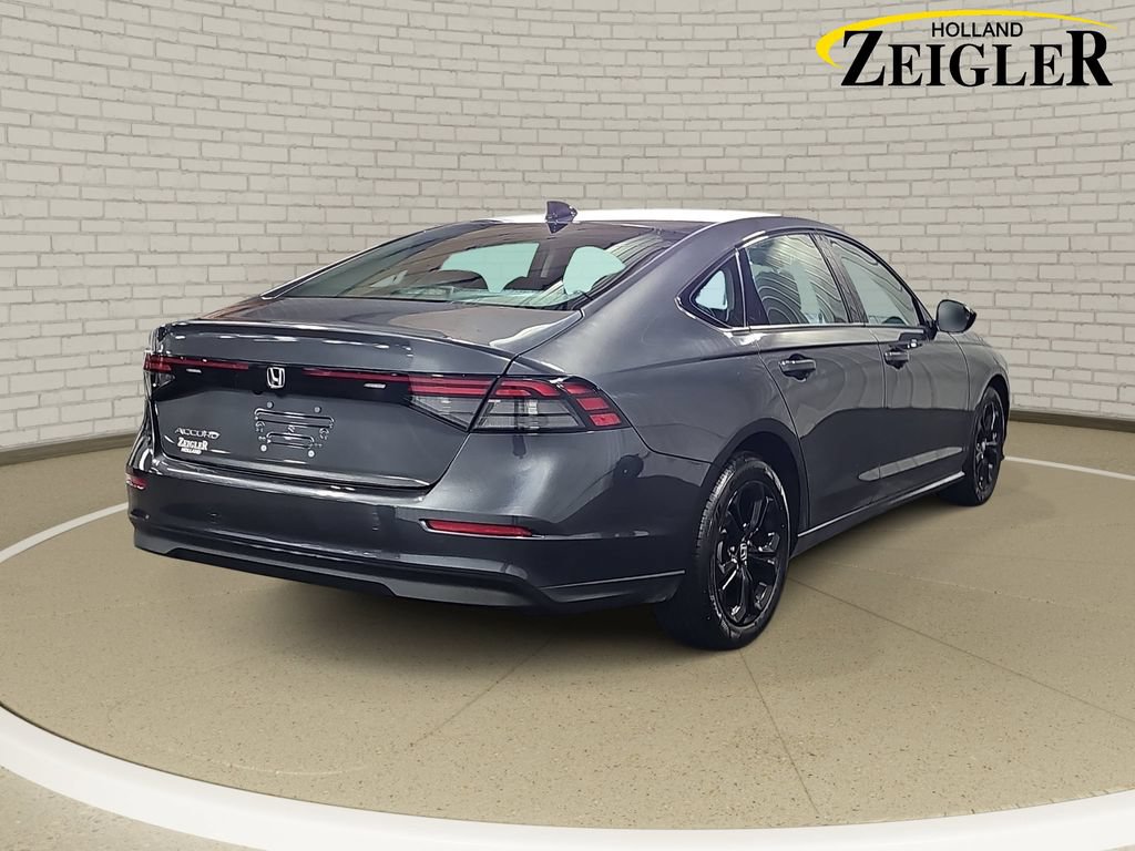 Used 2025 Honda Accord SE image 5
