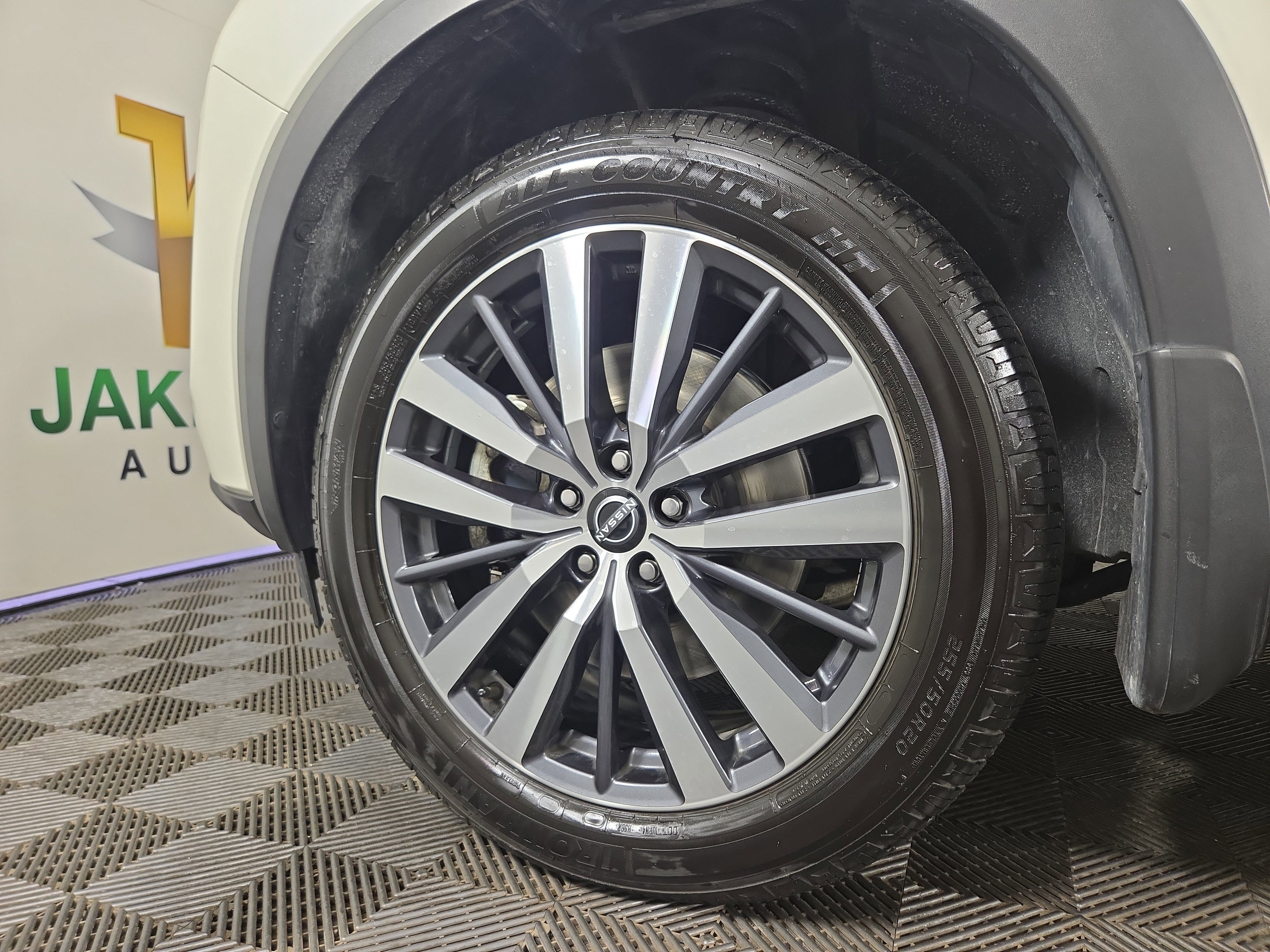 Used 2022 Nissan Pathfinder Platinum w/ Cargo Package image 36