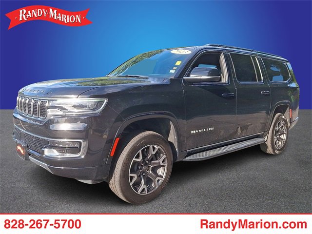 Used 2023 Jeep Wagoneer L Series III w/ Preferred Equipment Group
