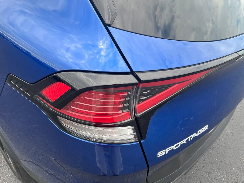 Used 2023 Kia Sportage X-Line w/ X-Line Premium Package AWD/4WD image 19