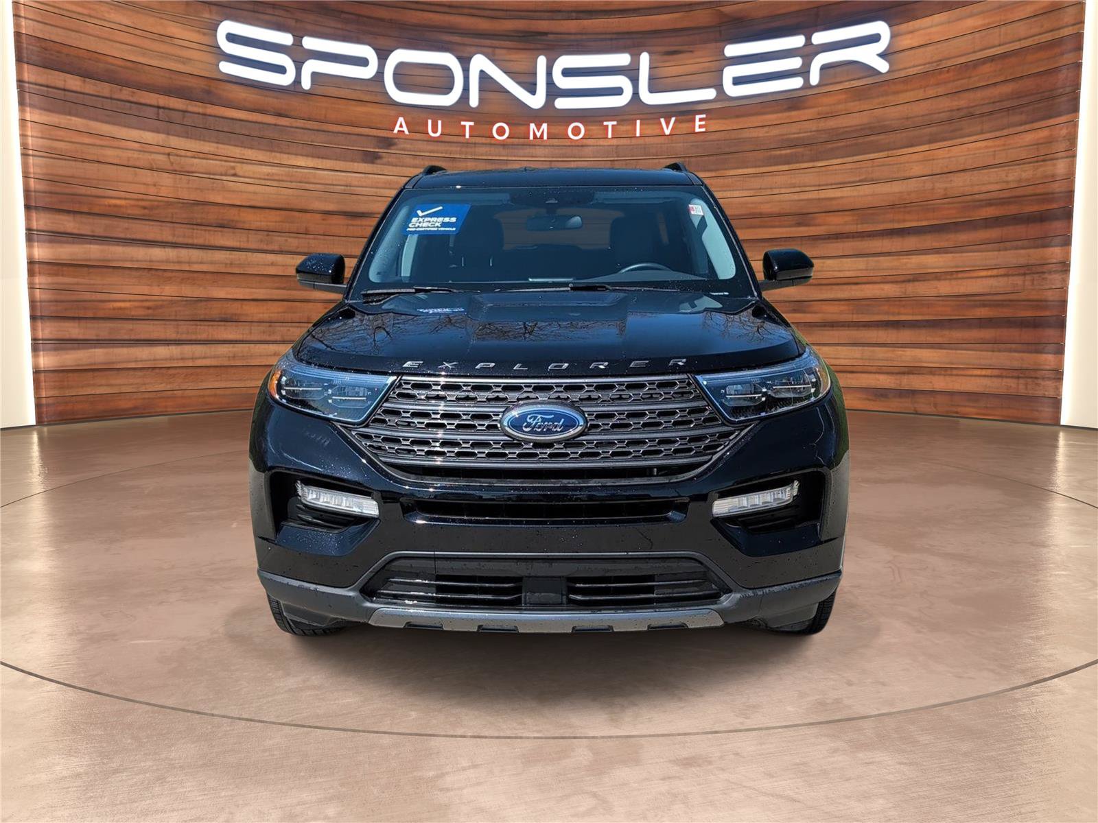 Certified 2024 Ford Explorer XLT w/ Equipment Group 202A AWD/4WD image 10