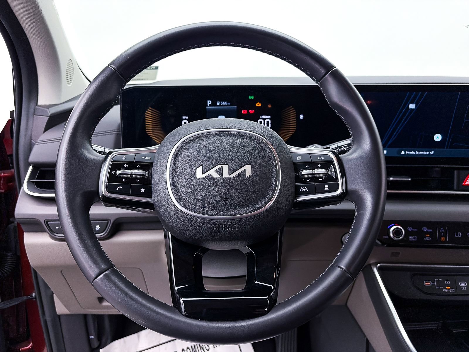 Certified 2025 Kia Carnival EX image 30