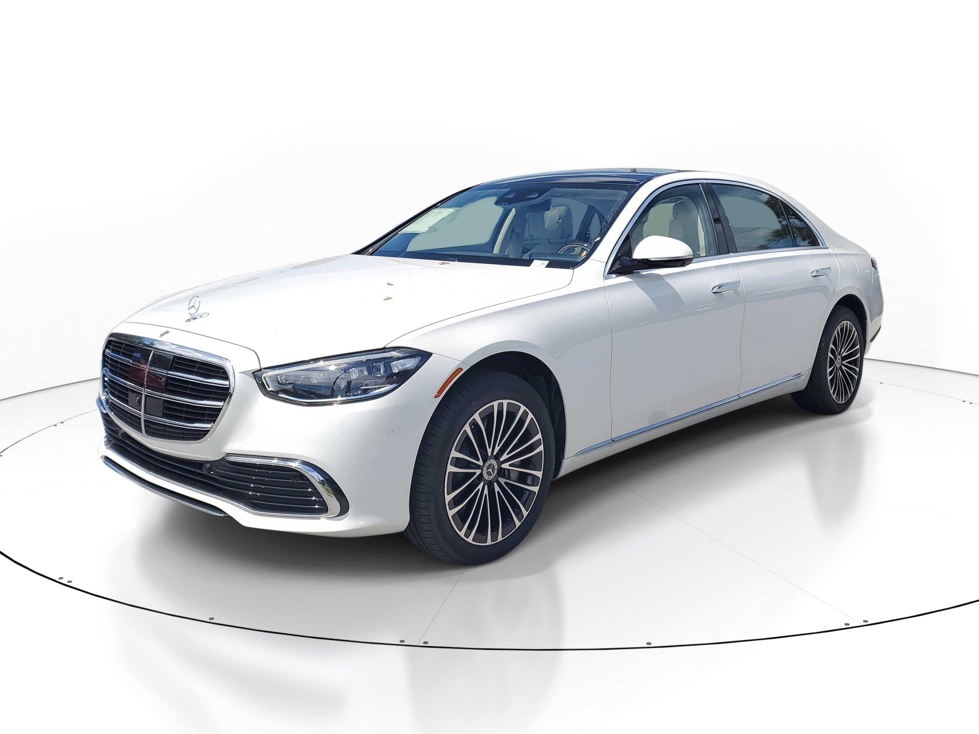 New 2026 Mercedes-Benz S 580e 4MATIC Sedan image 2
