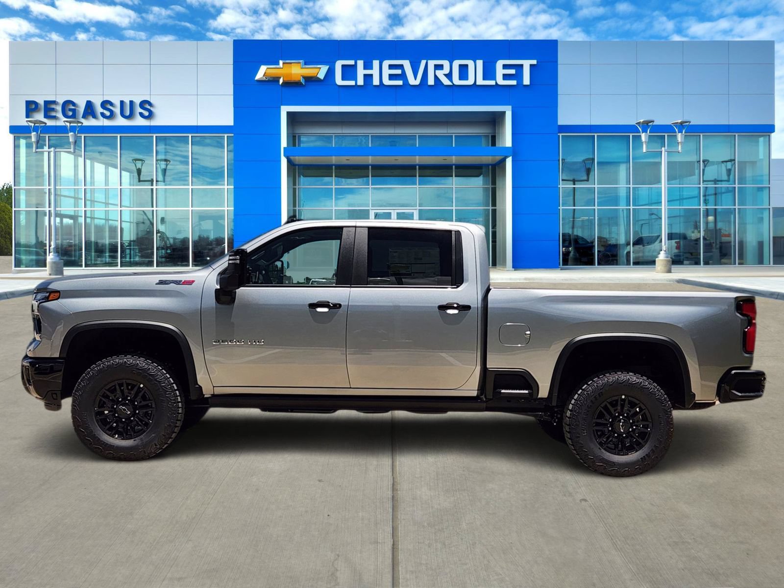 New 2026 Chevrolet Silverado 2500 ZR2 AWD/4WD video 3