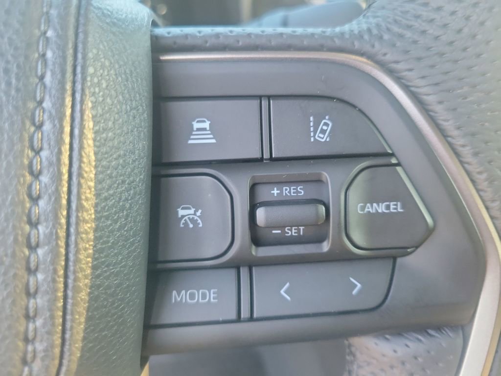Used 2025 Toyota Tundra Limited image 27