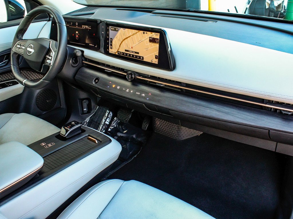 Used 2023 Nissan Ariya AWD image 44