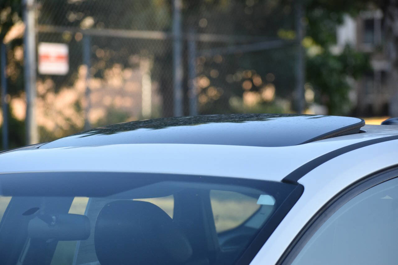 Used 2014 Ford Focus Titanium image 39