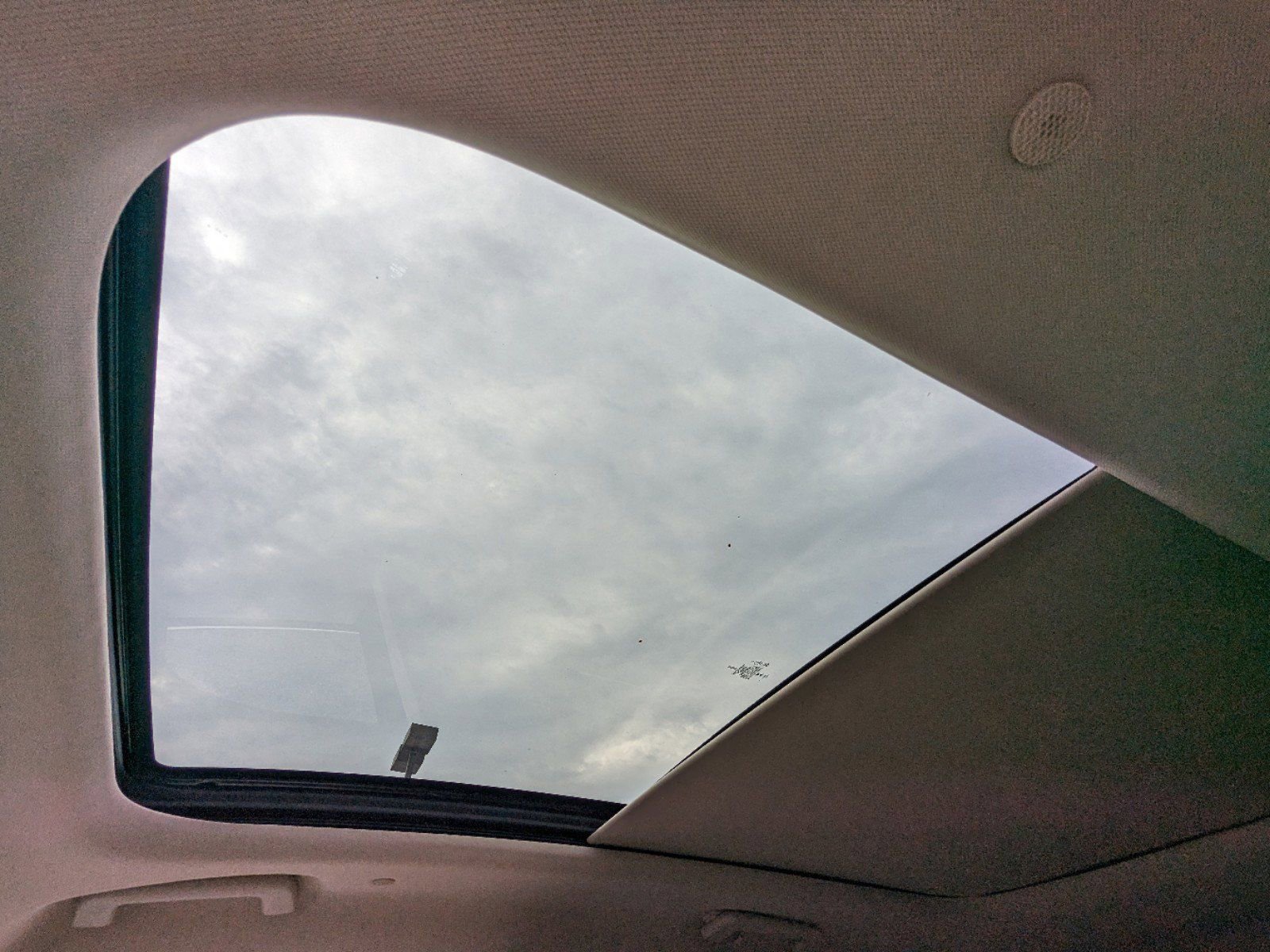 Certified 2023 Lincoln Nautilus Reserve w/ Equipment Group 202A image 23