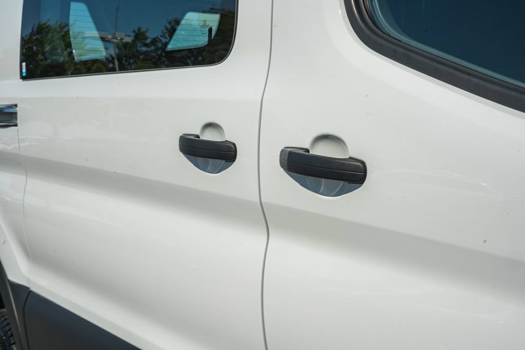 Certified 2025 Ford Transit 250 Low Roof w/ Exterior Upgrade Package RWD image 23