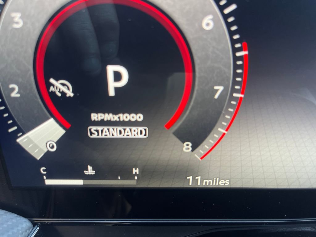 New 2026 Nissan Kicks SR w/ Cold Weather Package FWD image 17