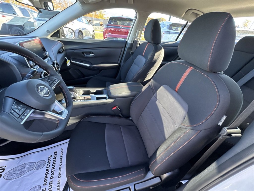 New 2025 Nissan Sentra SR image 11