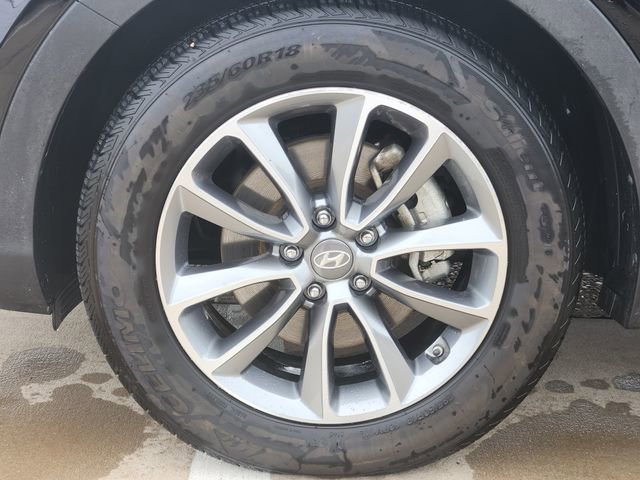 Used 2017 Hyundai Santa Fe Limited FWD image 7