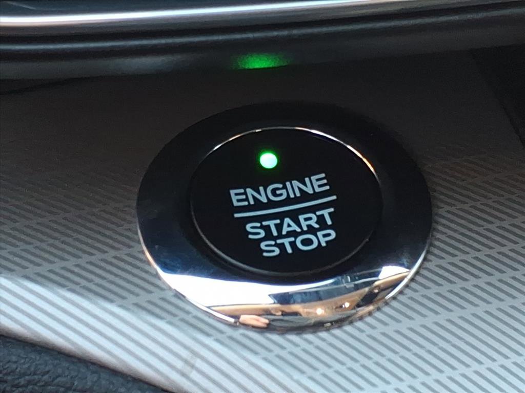 Certified 2020 Ford Explorer XLT w/ Equipment Group 202A image 25