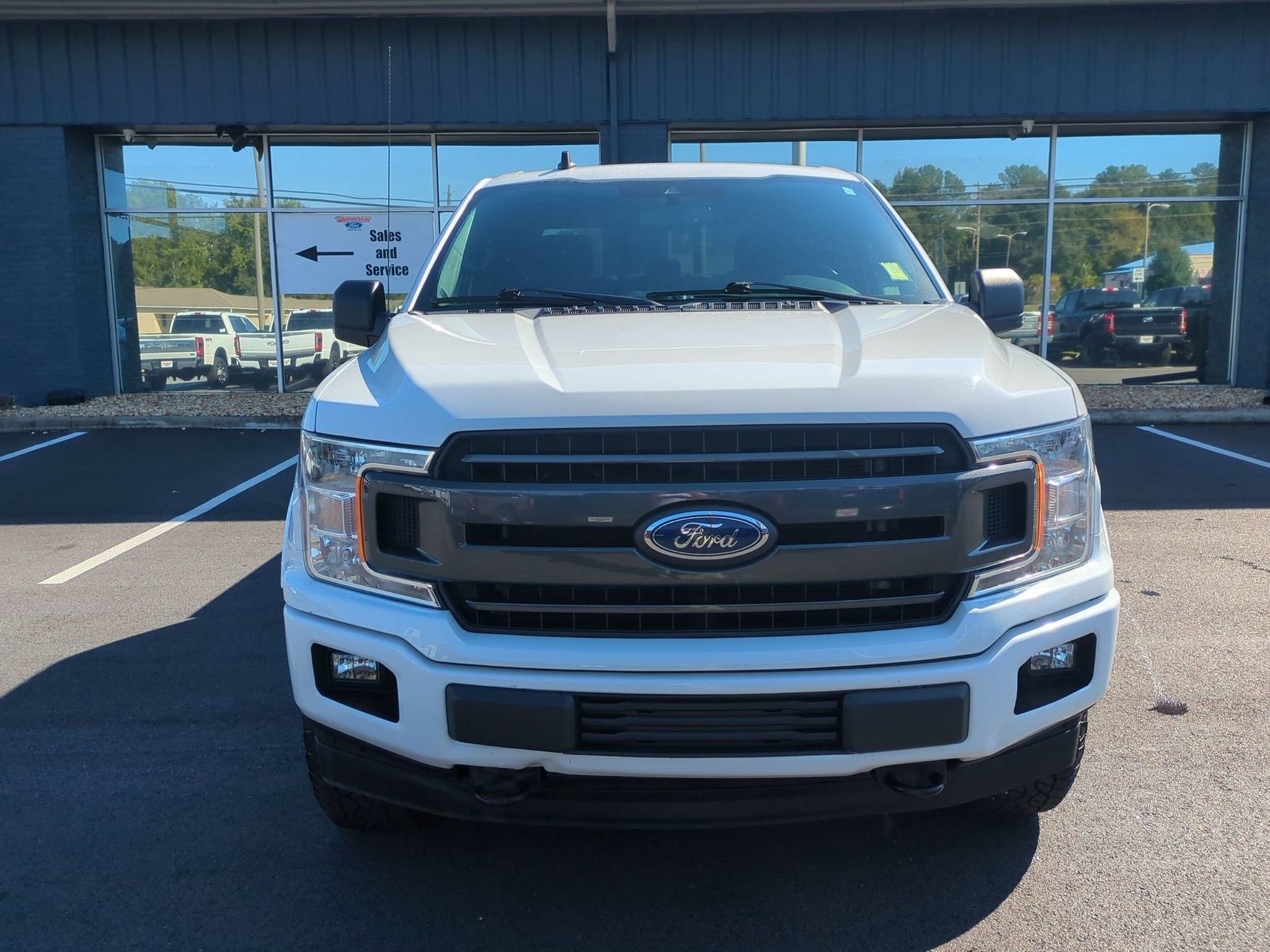 Used 2020 Ford F150 XLT w/ Equipment Group 302A Luxury AWD/4WD image 2