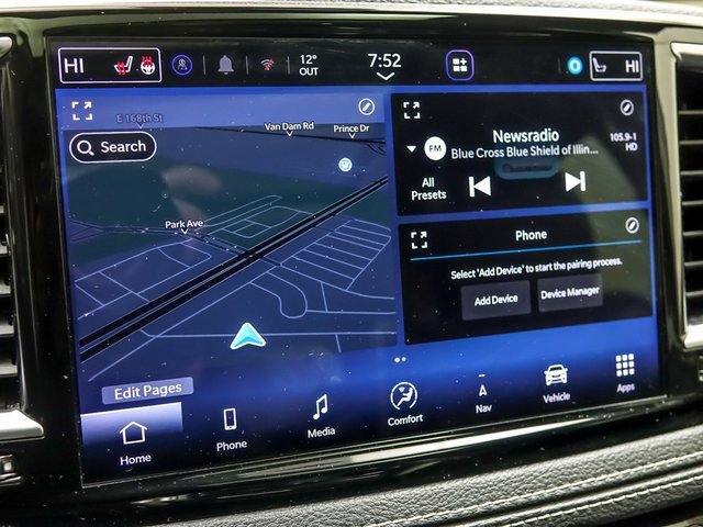 Used 2023 Chrysler Pacifica Limited image 19