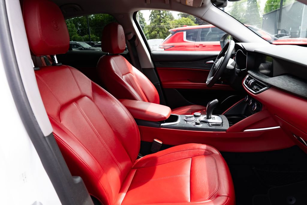 Used 2021 Alfa Romeo Stelvio Sprint RWD image 24