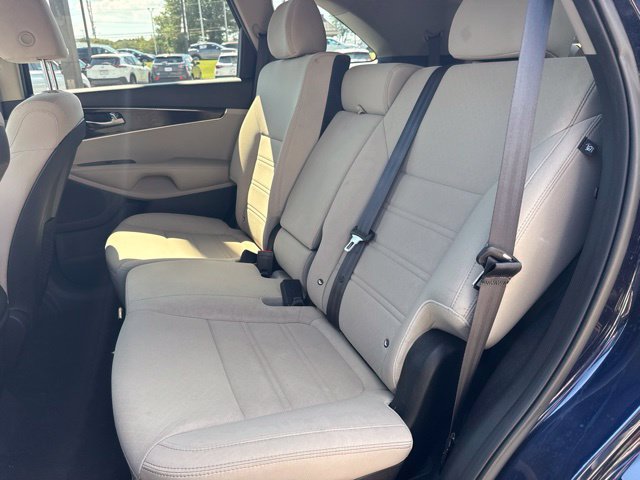 Used 2020 Kia Sorento S FWD image 17