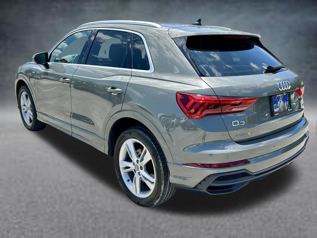Used 2020 Audi Q3 2.0T Premium w/ Convenience Package AWD/4WD image 8