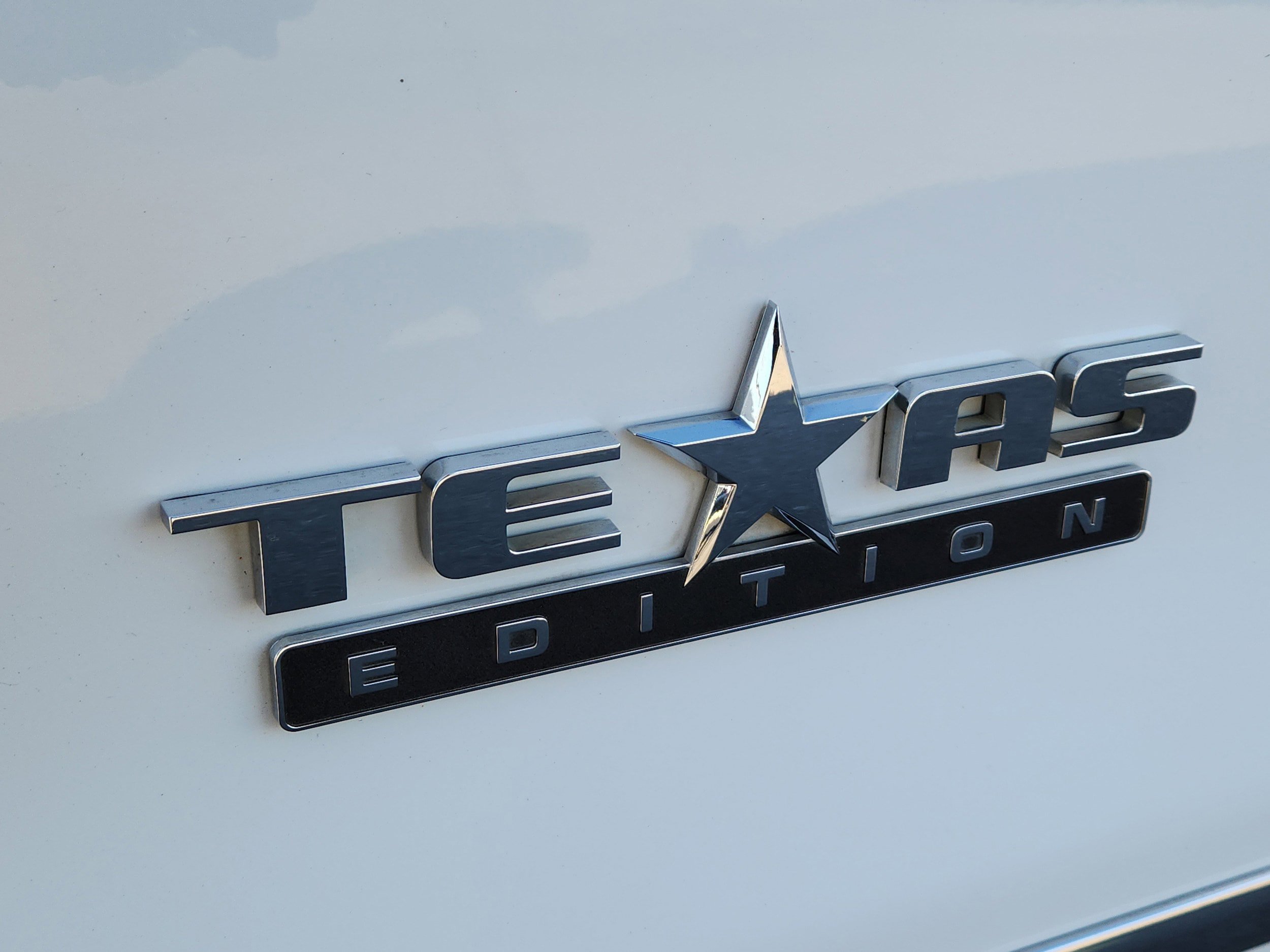 Used 2017 Chevrolet Silverado 1500 LTZ w/ Texas Edition image 6