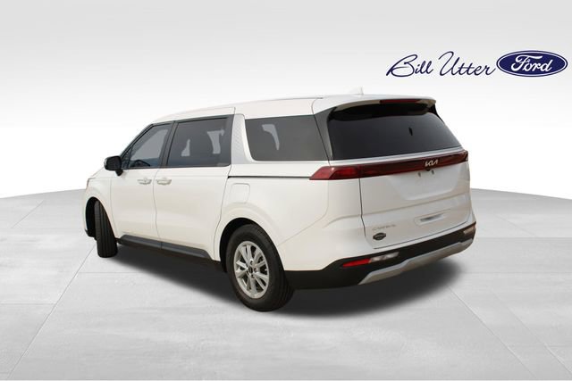 Used 2023 Kia Carnival LX image 7