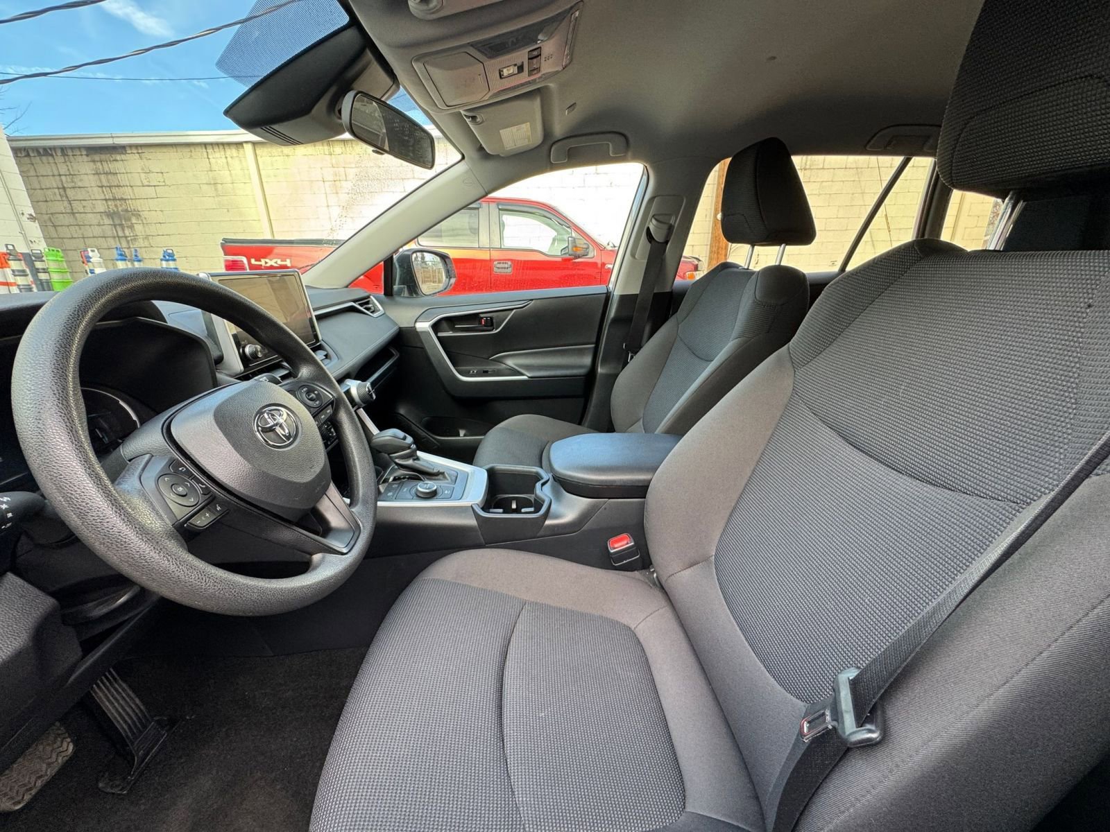 Used 2025 Toyota RAV4 LE image 25