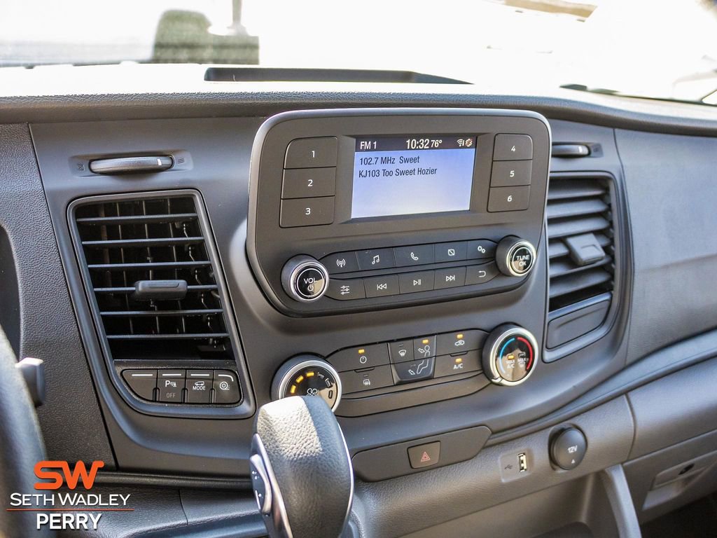 New 2025 Ford Transit 250 148 Medium Roof image 22