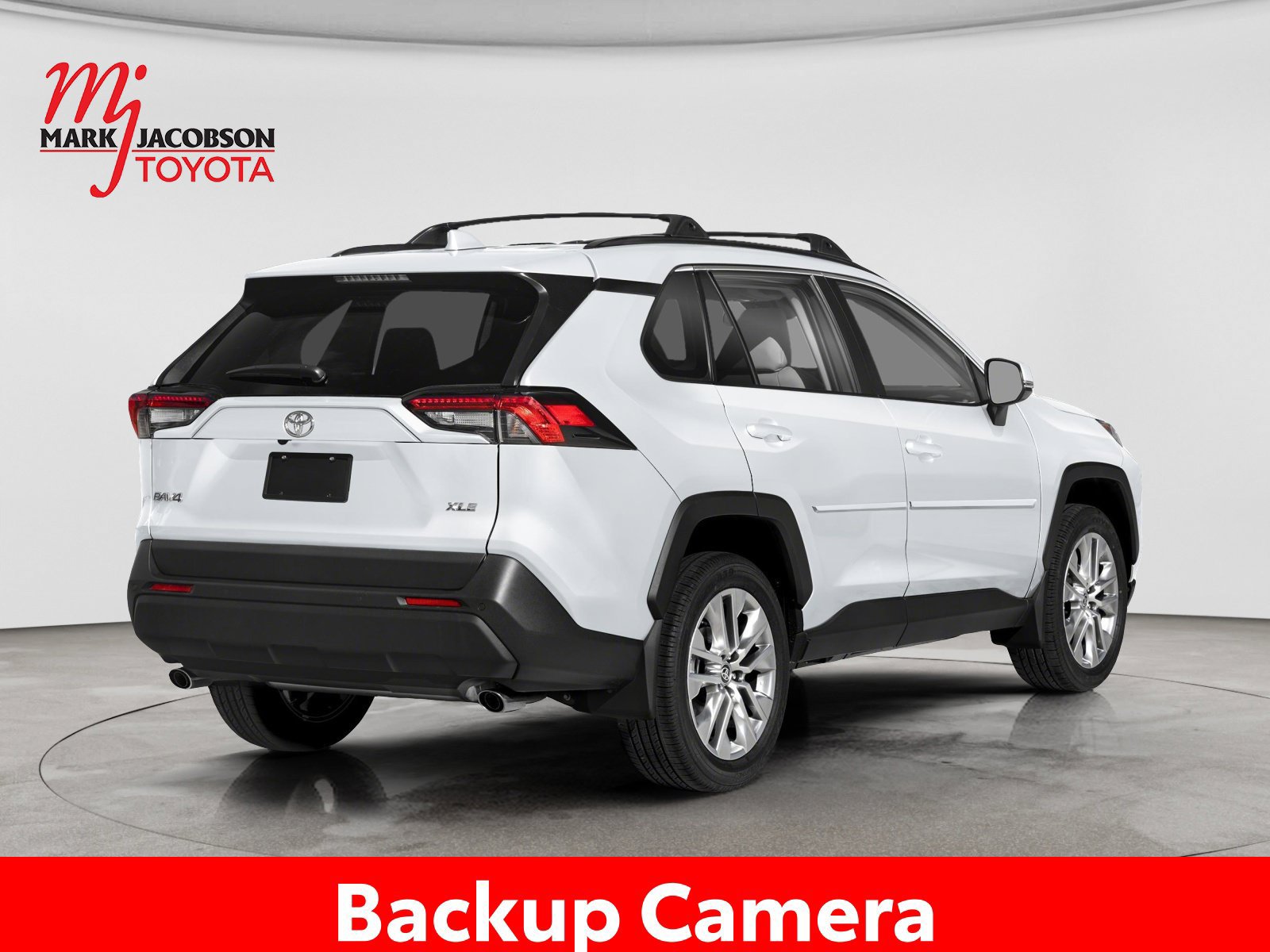 Used 2025 Toyota RAV4 XLE Premium w/ Weather Package FWD image 3