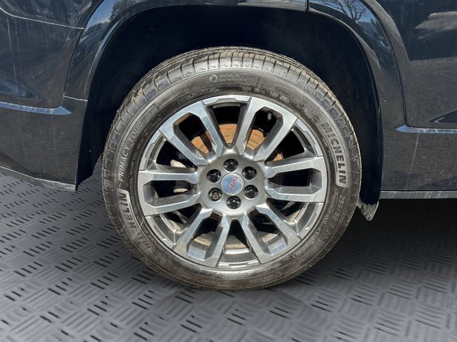 Used 2022 GMC Acadia Denali w/ Denali Ultimate Package image 29