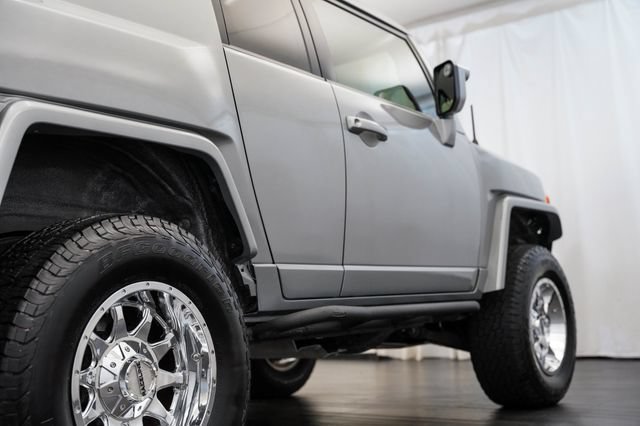 Used 2011 Toyota FJ Cruiser 4WD w/ Upgrade Pkg image 29