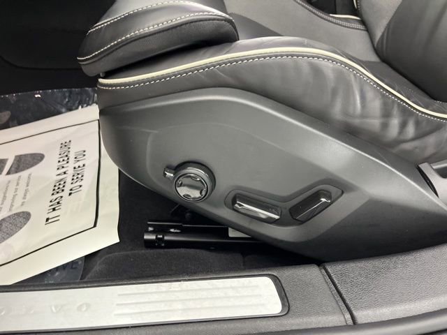 Used 2024 Volvo S60 B5 Plus FWD image 32