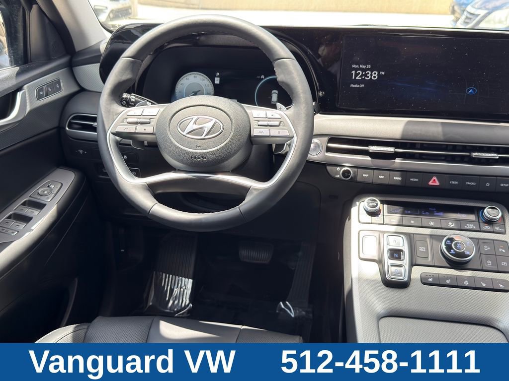 Used 2025 Hyundai Palisade SEL AWD/4WD image 25