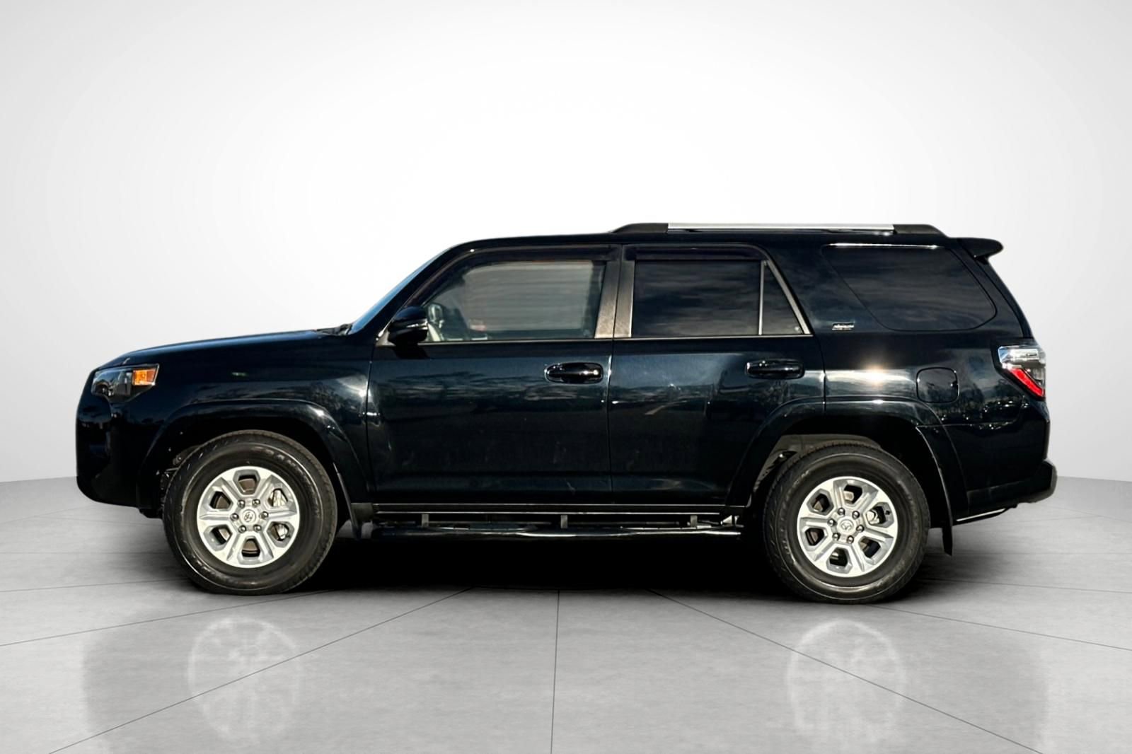 Used 2022 Toyota 4Runner SR5 Premium image 25