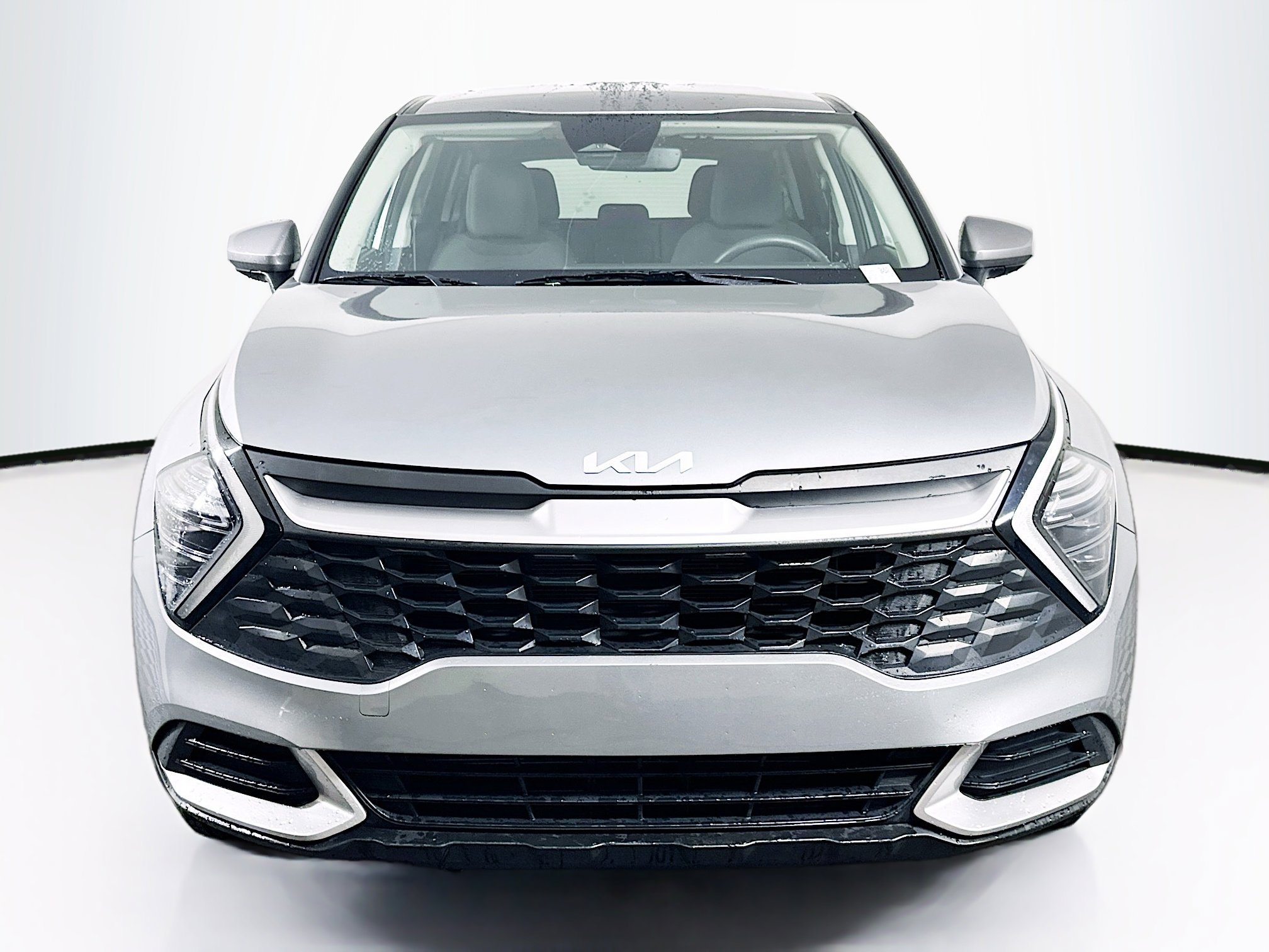 Used 2024 Kia Sportage LX image 2