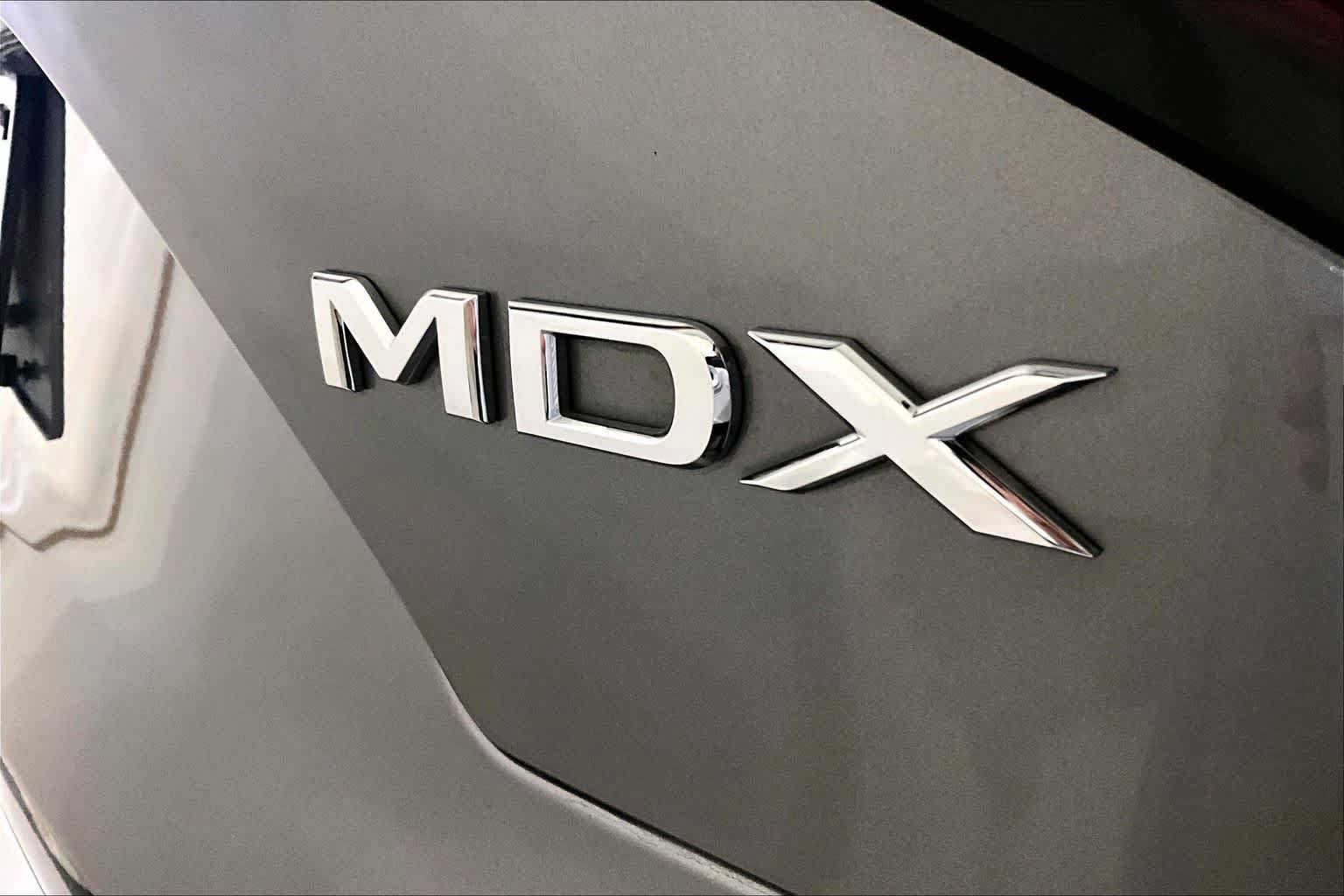 Used 2022 Acura MDX SH-AWD w/ Technology Package image 9